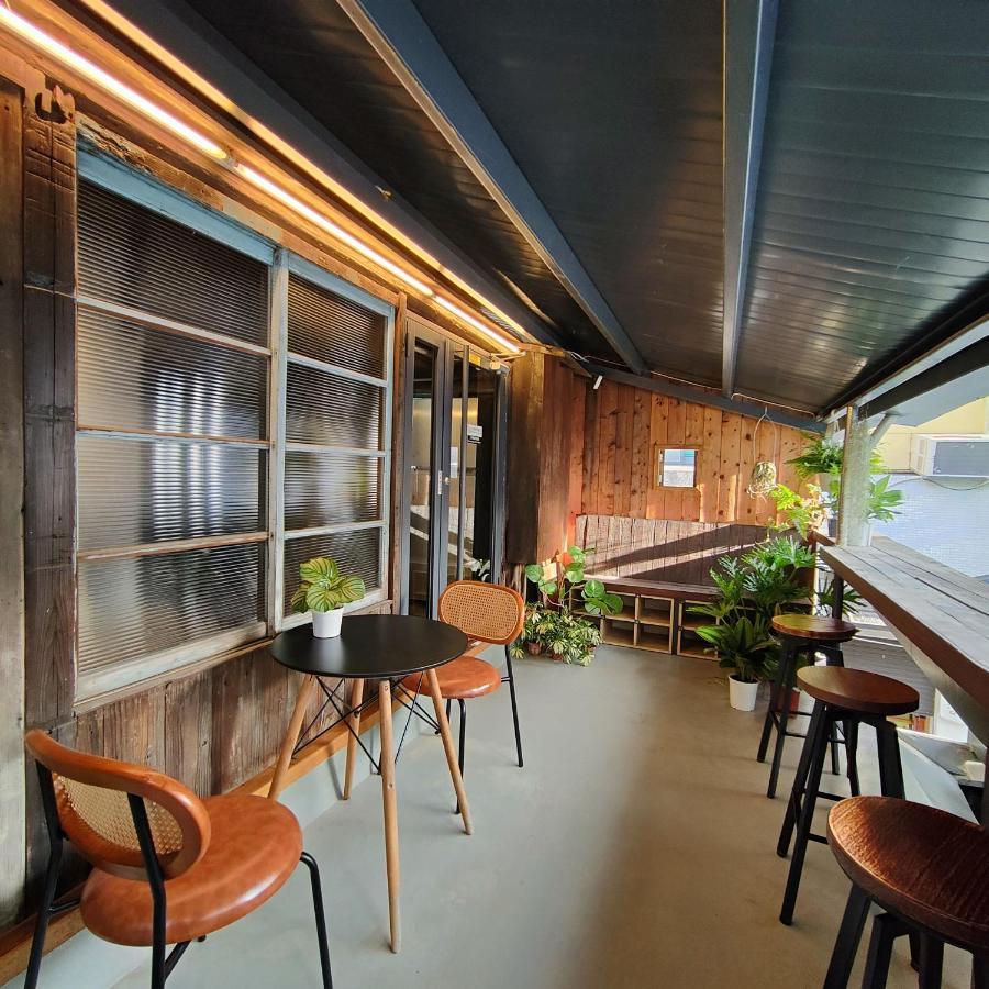 Jerry'S Mazehut Hostel ไถหนาน ภายนอก รูปภาพ