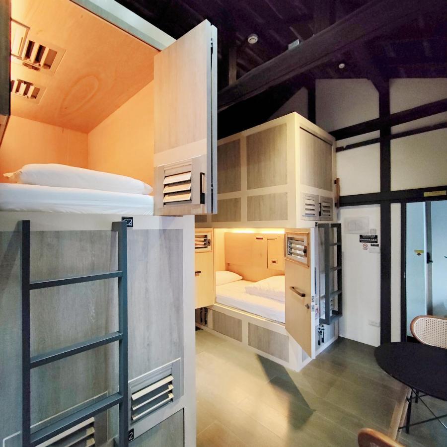 Jerry'S Mazehut Hostel ไถหนาน ภายนอก รูปภาพ