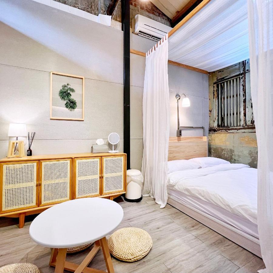 Jerry'S Mazehut Hostel ไถหนาน ภายนอก รูปภาพ